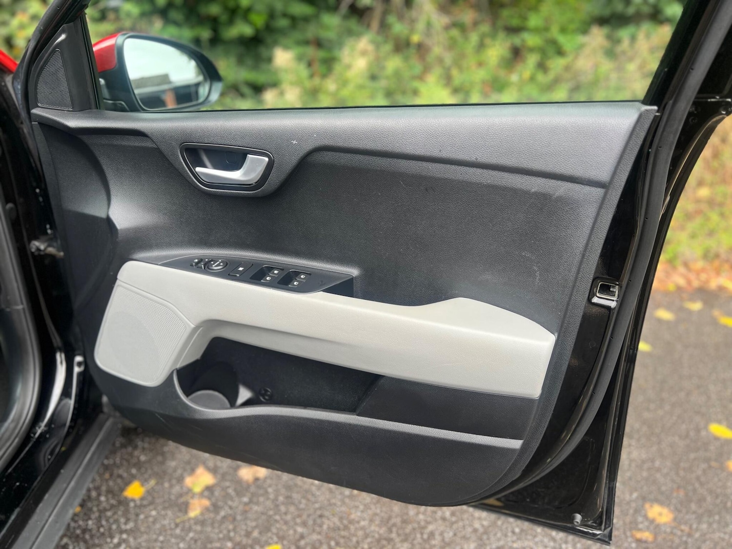 Used Kia Stonic 2020 for sale - 77238450: Photo 37