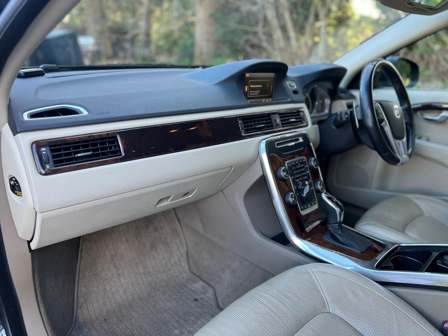 Used Volvo V70 for sale - 77909746: Photo 34