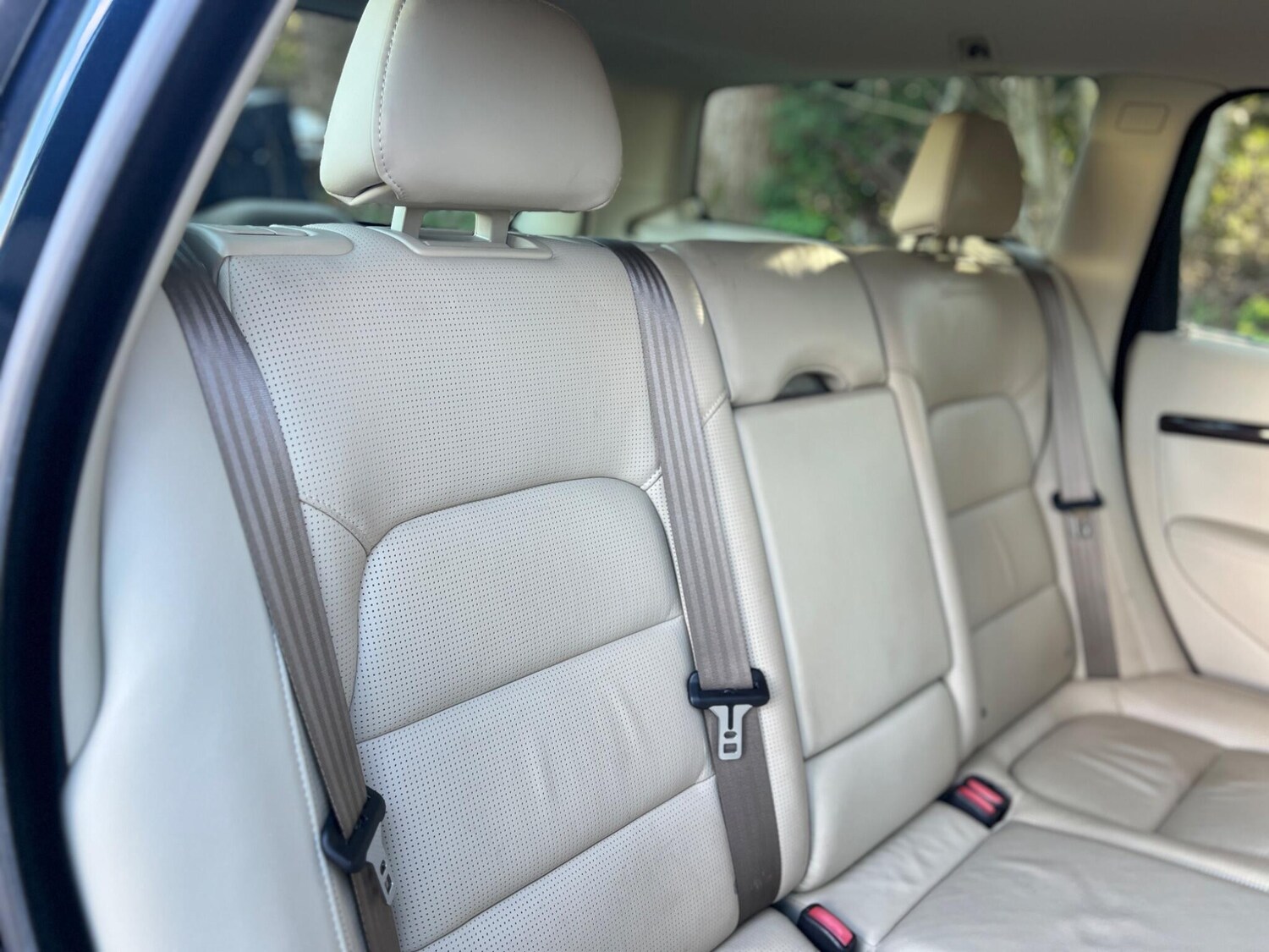 Used Volvo V70 for sale - 77909746: Photo 38