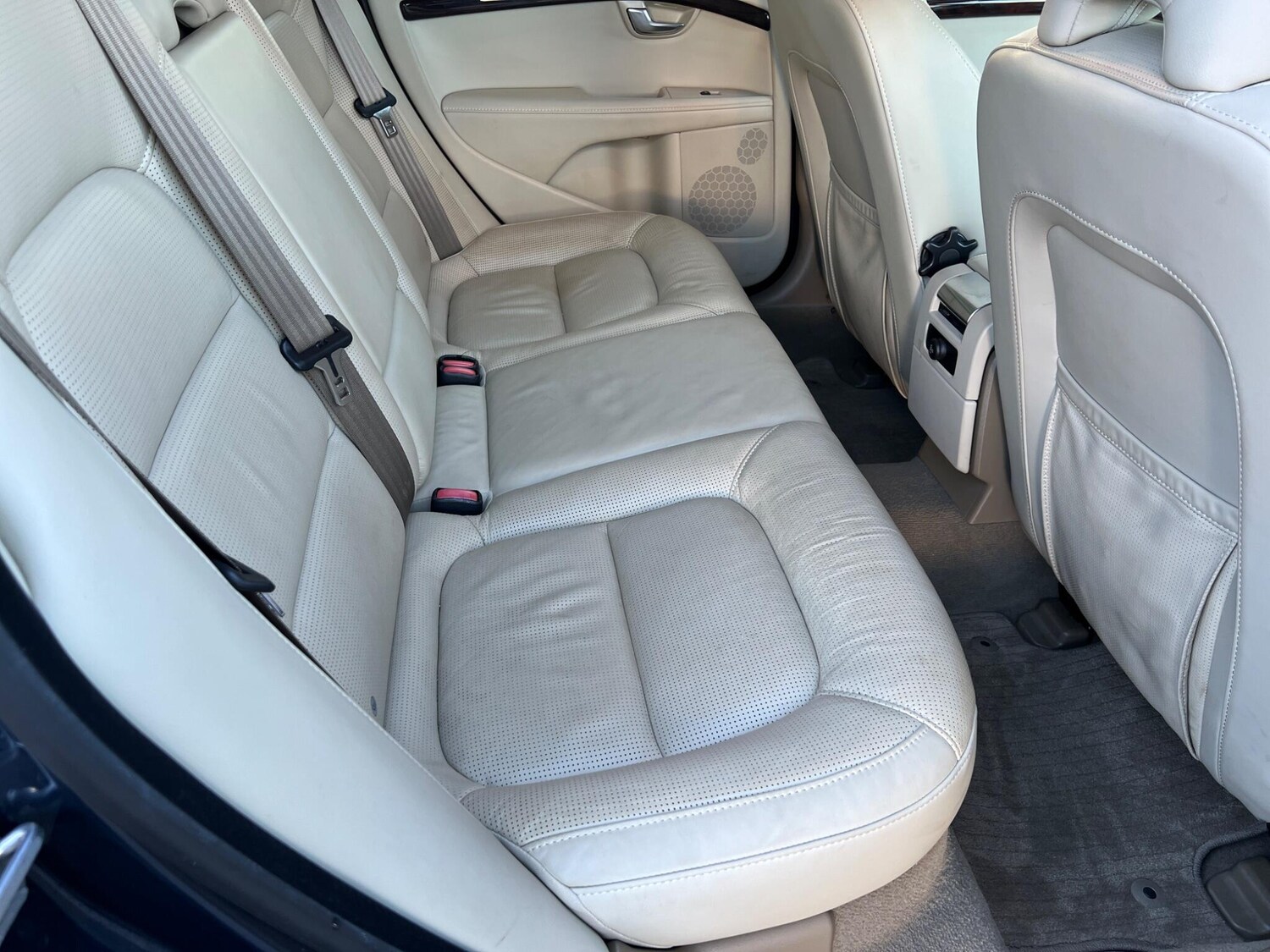 Used Volvo V70 for sale - 77909746: Photo 39