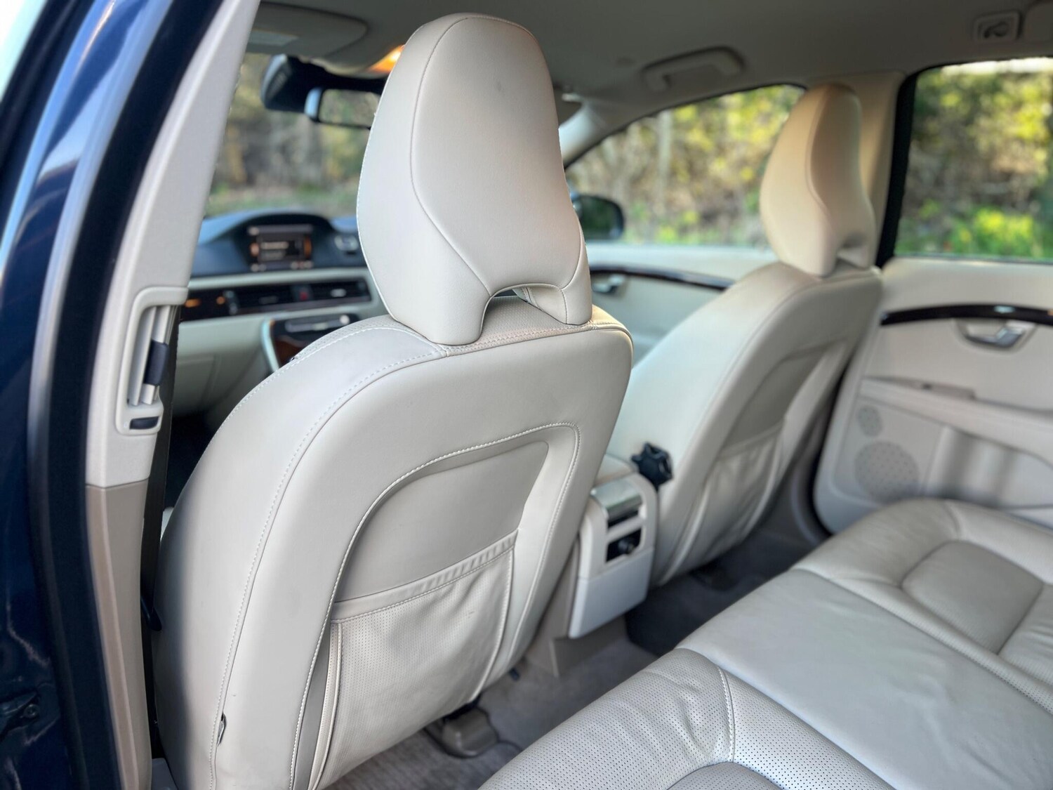 Used Volvo V70 for sale - 77909746: Photo 41