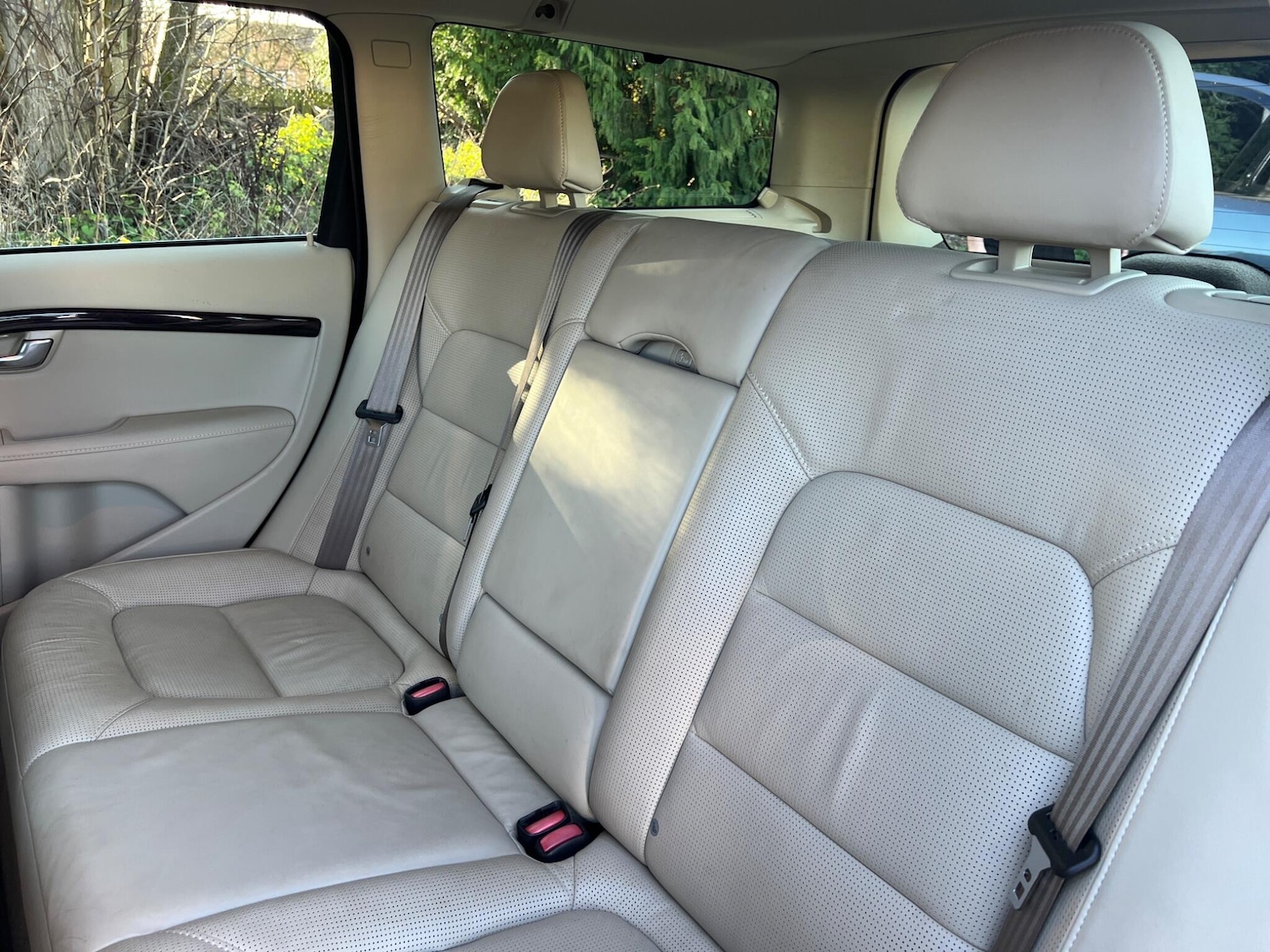 Used Volvo V70 for sale - 77909746: Photo 43