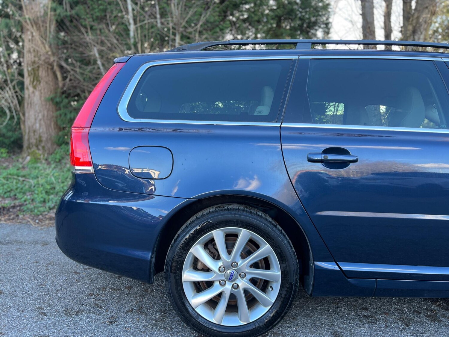 Used Volvo V70 for sale - 77909746: Photo 56