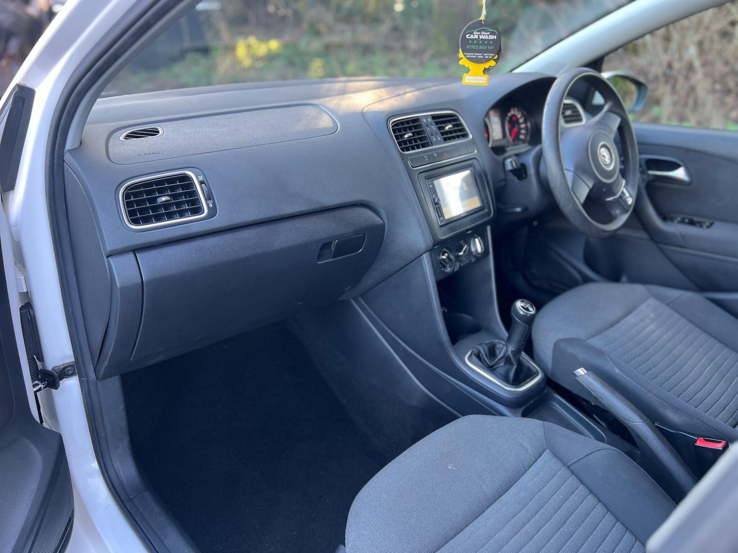 Used Volkswagen Polo 2010 for sale - 77203979: Photo 30