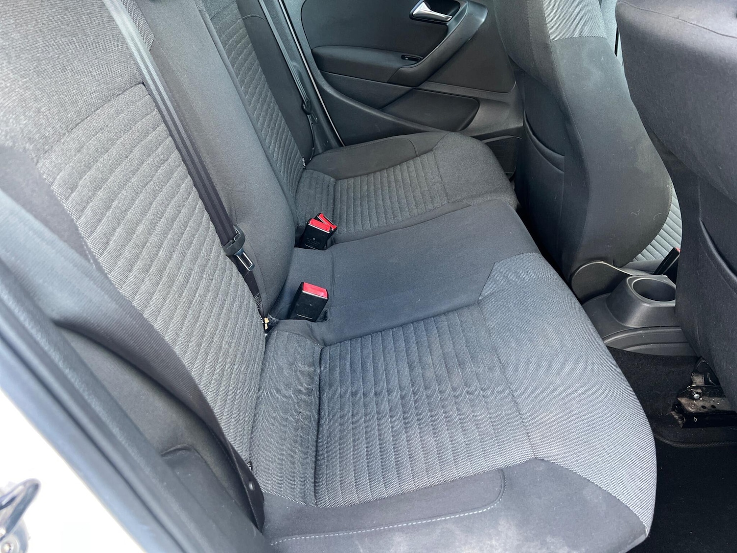 Used Volkswagen Polo 2010 for sale - 77203979: Photo 39