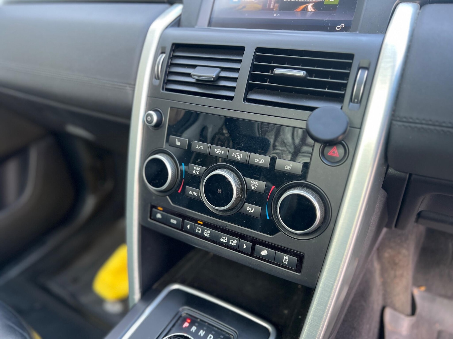 Used Land Rover Discovery Sport 2016 for sale - 77852897: Photo 31