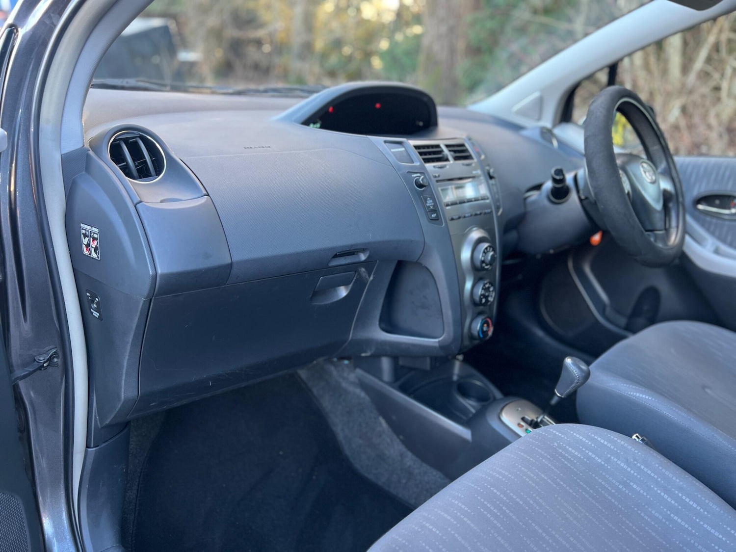 Used Toyota Yaris 2009 for sale - 77202515: Photo 29