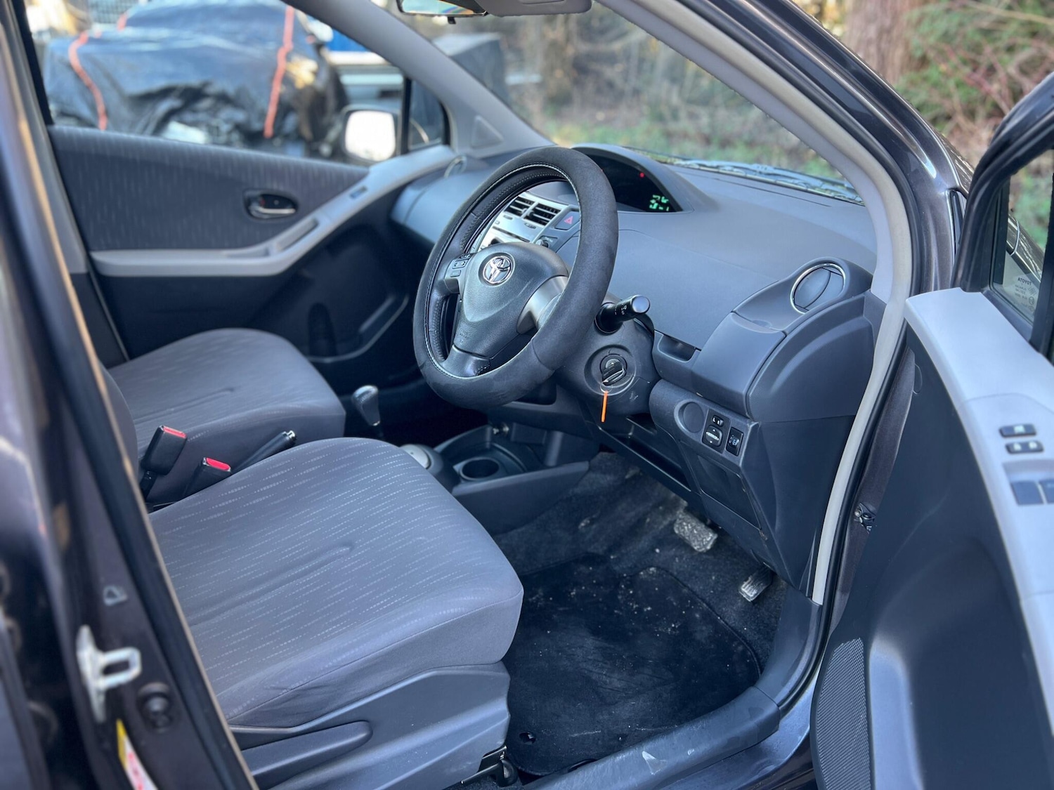 Used Toyota Yaris 2009 for sale - 77202515: Photo 33