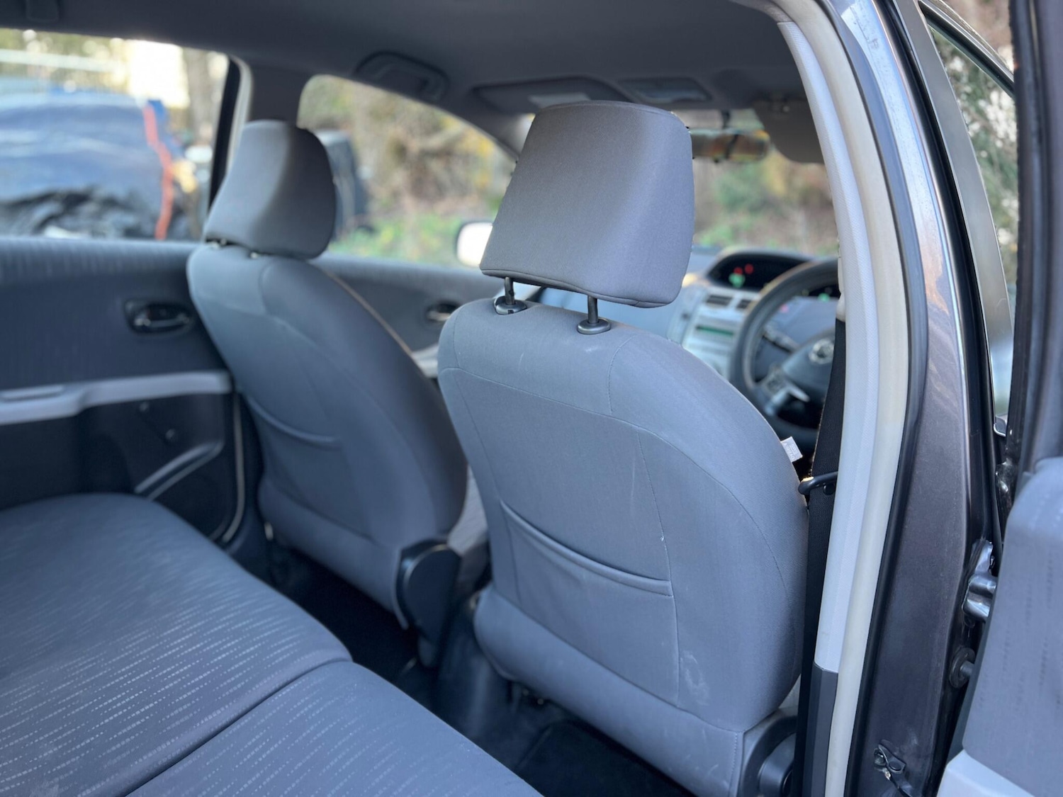 Used Toyota Yaris 2009 for sale - 77202515: Photo 38