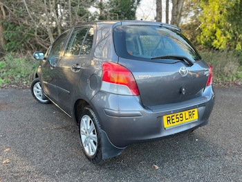 Used Toyota Yaris 2009 for sale - 77202515: Photo