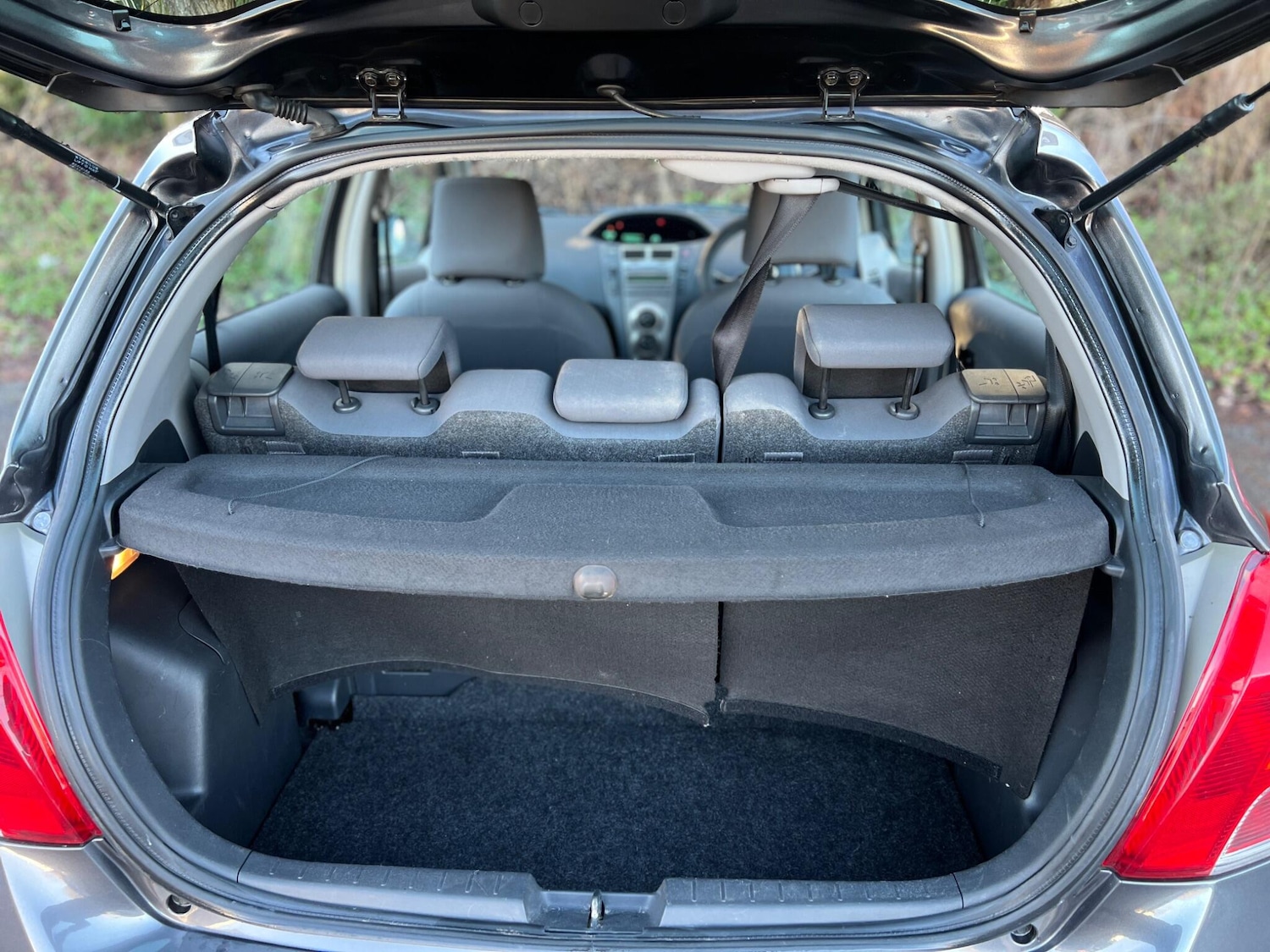 Used Toyota Yaris 2009 for sale - 77202515: Photo 51