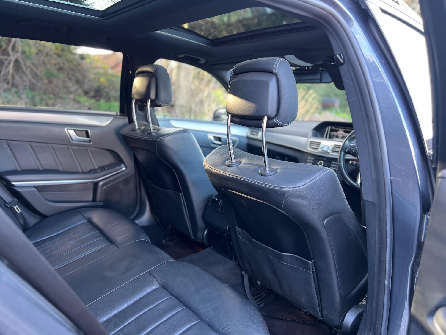 Used Mercedes-Benz E Class 2015 for sale - 77892708: Photo 36