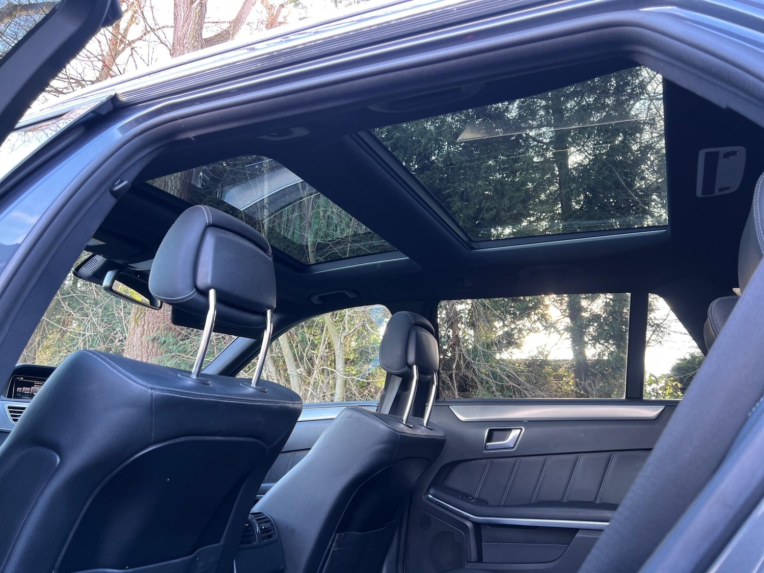 Used Mercedes-Benz E Class 2015 for sale - 77892708: Photo 38