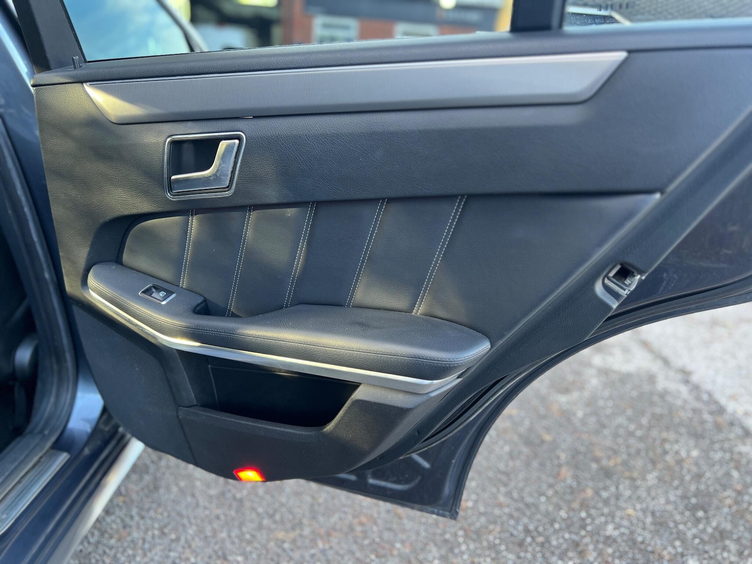 Used Mercedes-Benz E Class 2015 for sale - 77892708: Photo 44