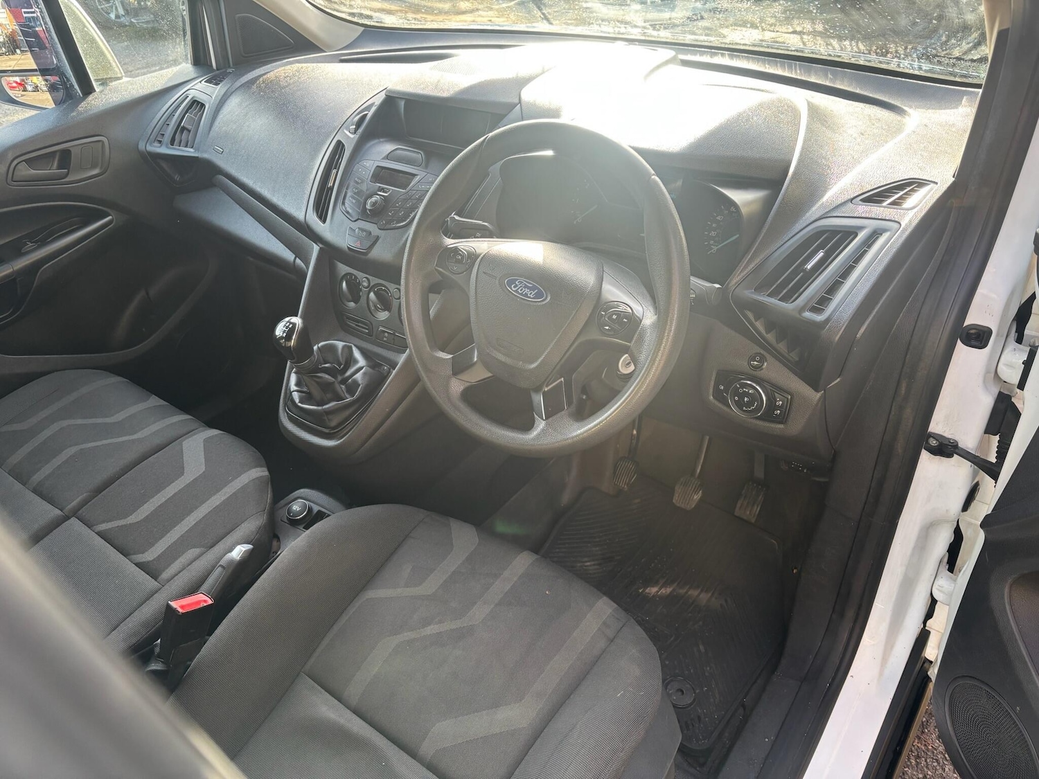 Used Ford Transit Connect 2017 for sale - 77611777: Photo 15