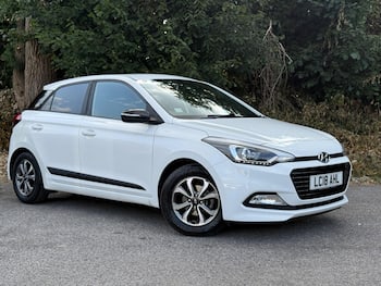 Used Hyundai i20 2018 for sale - 79766293: Photo
