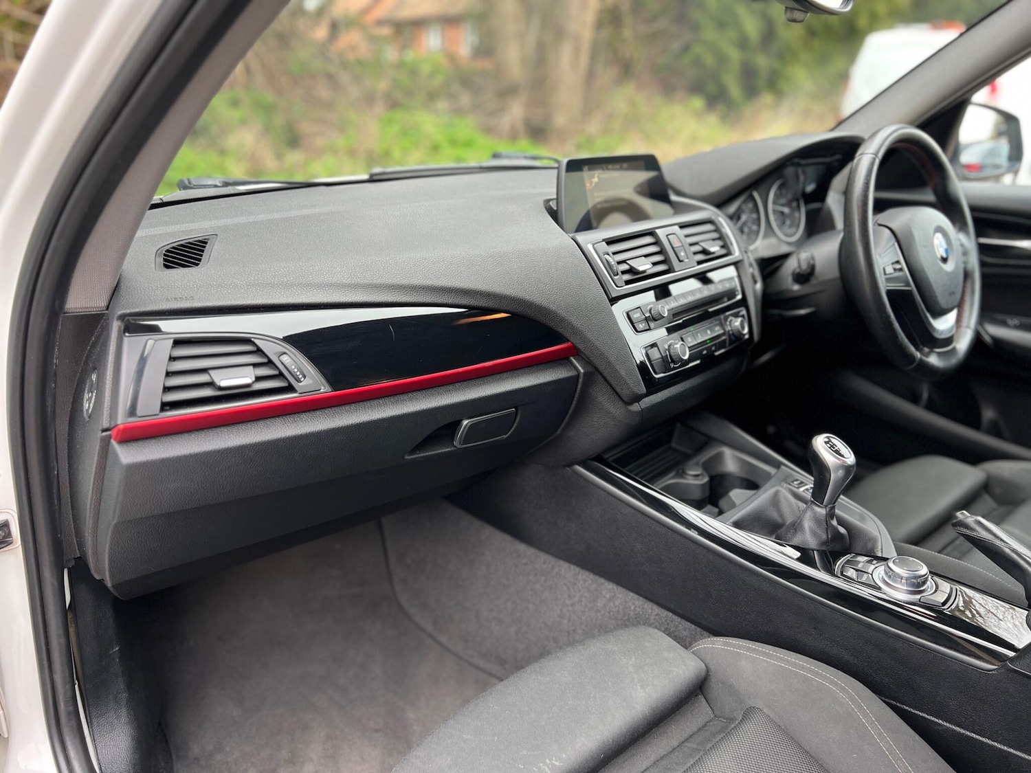 Used BMW 1 Series 2017 for sale - 78019343: Photo 2