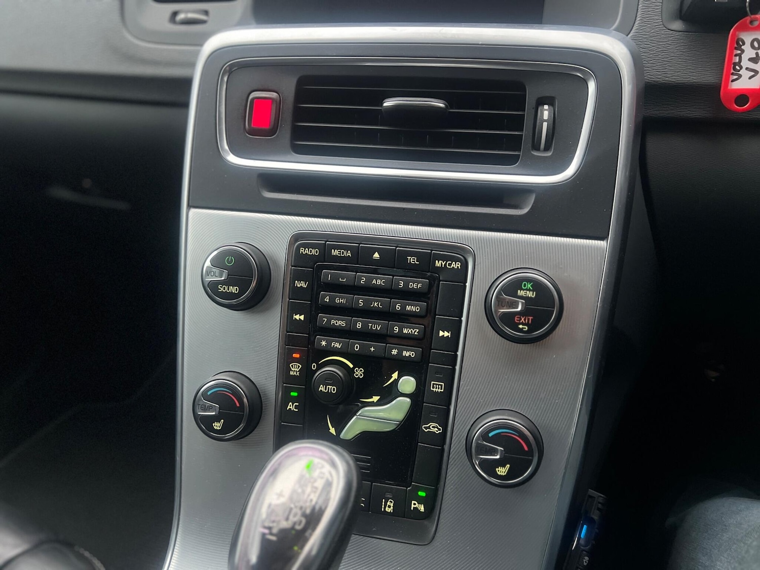 Used Volvo V60 2025 for sale - 77120574: Photo 21