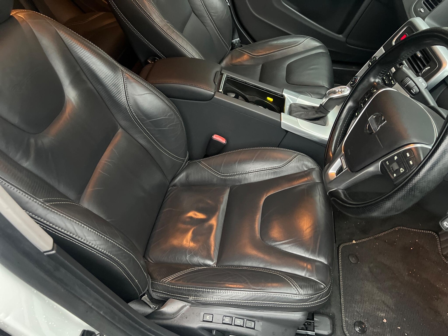 Used Volvo V60 2025 for sale - 77120574: Photo 22