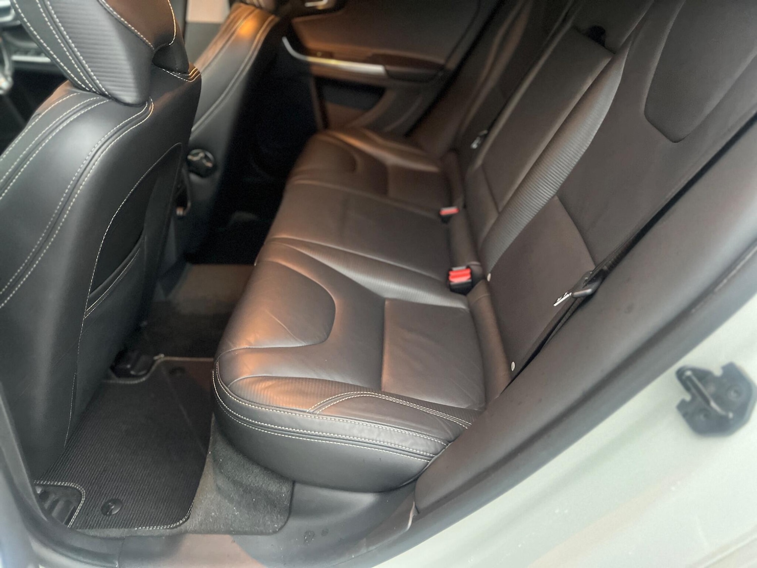 Used Volvo V60 2025 for sale - 77120574: Photo 28