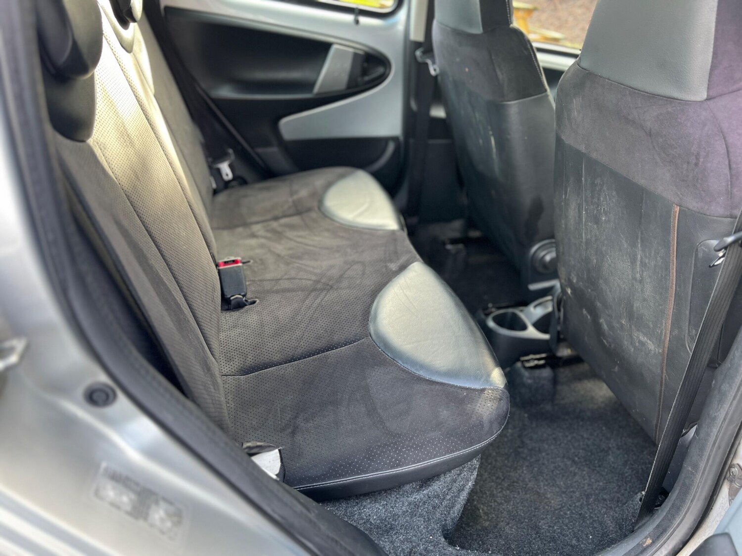 Used Toyota AYGO 2013 for sale - 77479231: Photo 27