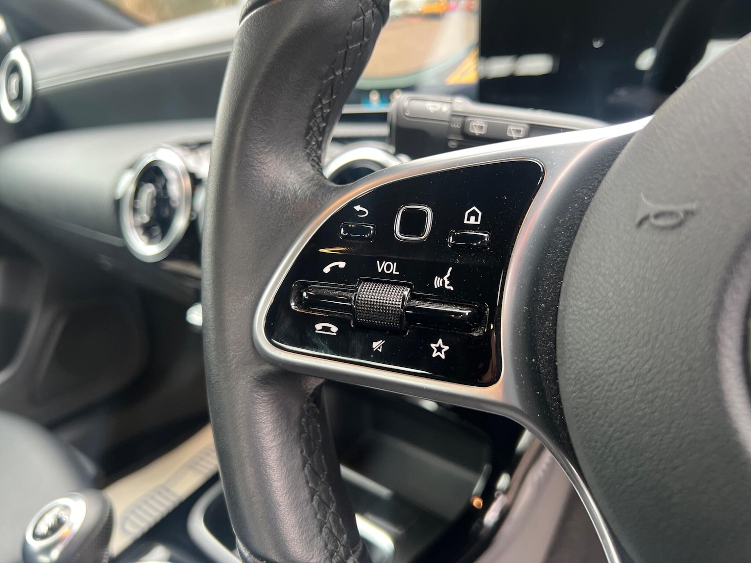 Used Mercedes-Benz A-Class for sale - 77598241: Photo 38