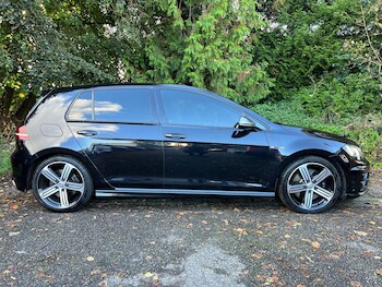 Used Volkswagen Golf 2015 for sale - 77330412: Photo