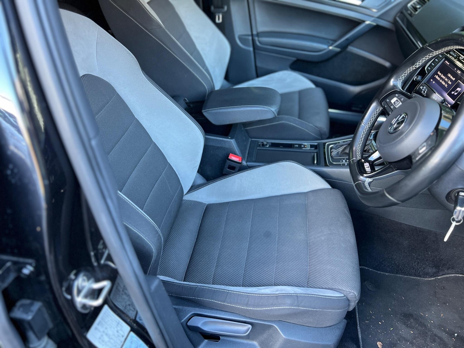 Used Volkswagen Golf for sale - 77330412: Photo 5