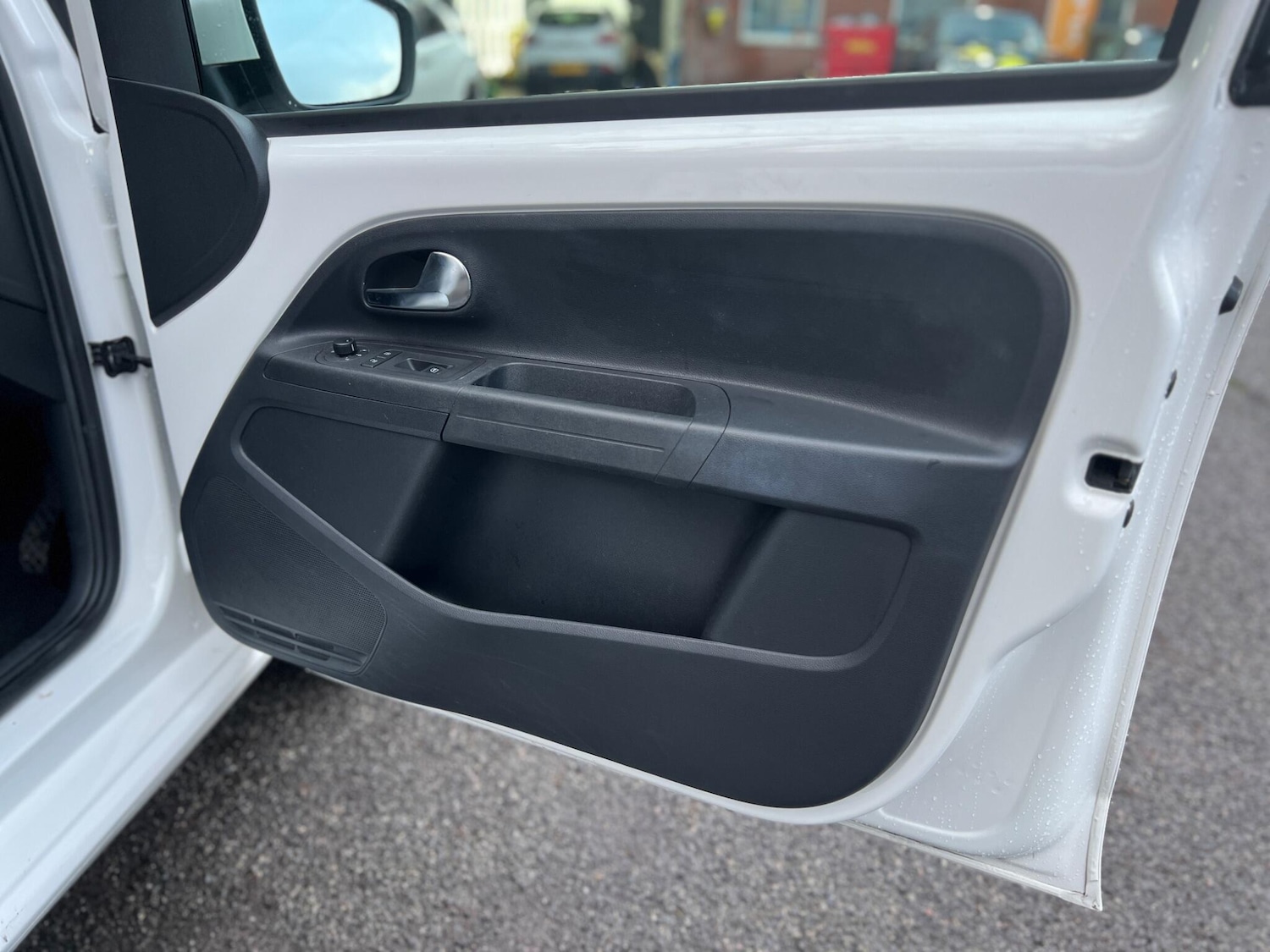 Used Volkswagen up! for sale - 77425375: Photo 39