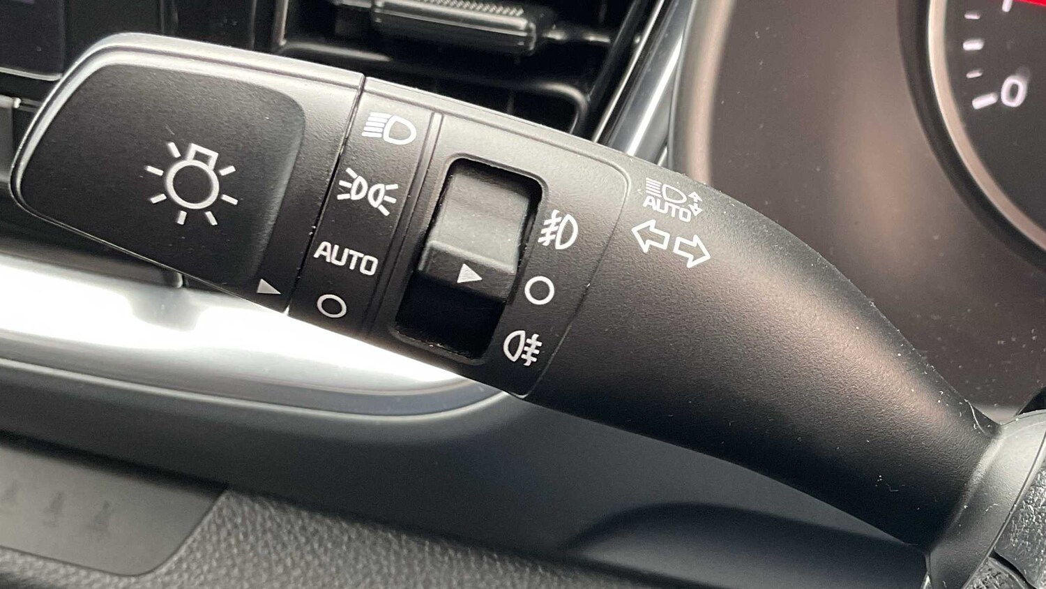 Used Kia Stonic for sale - 77962837: Photo 17