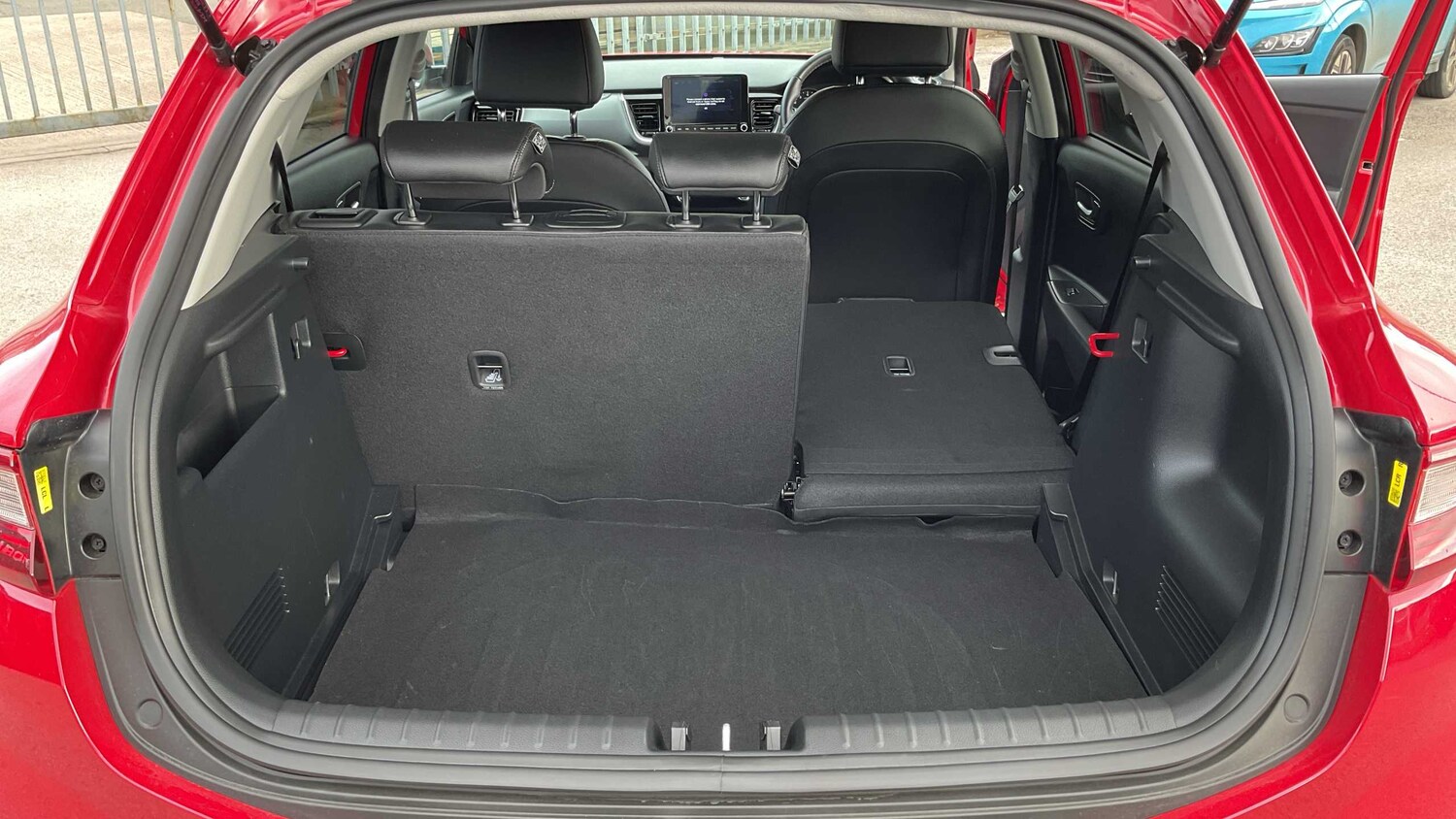 Used Kia Stonic for sale - 77962837: Photo 30