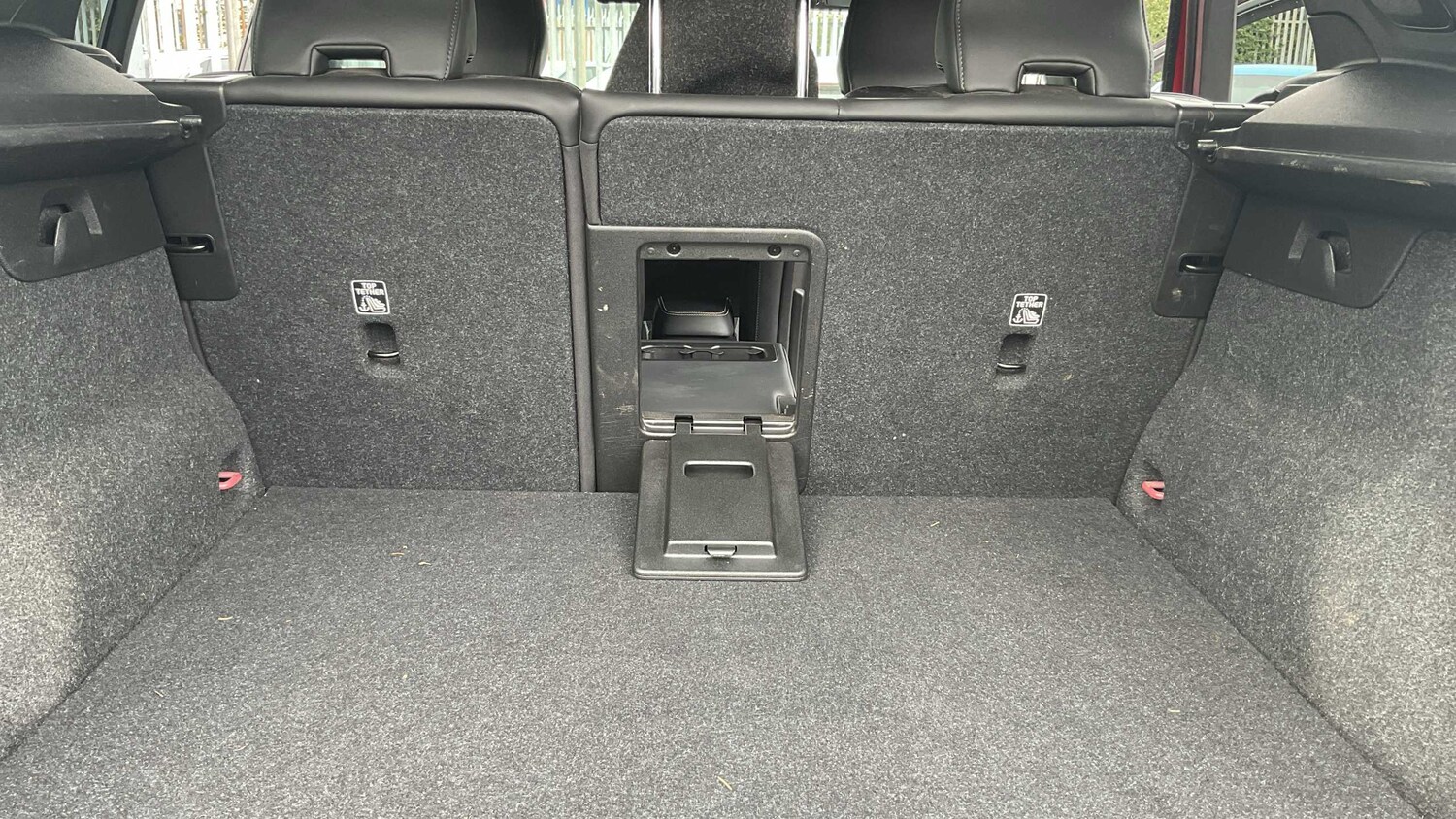 Used Volvo XC40 for sale - 77962841: Photo 28