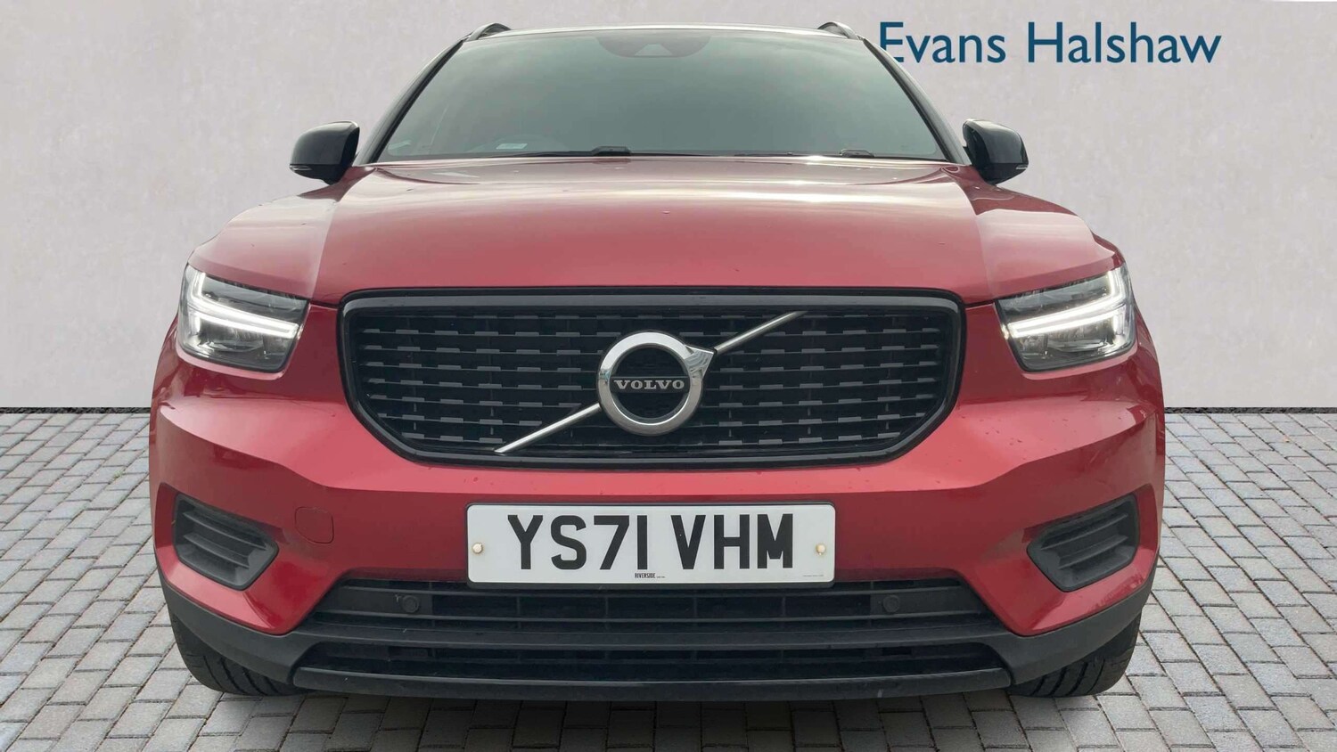 Used Volvo XC40 for sale - 77962841: Photo 4