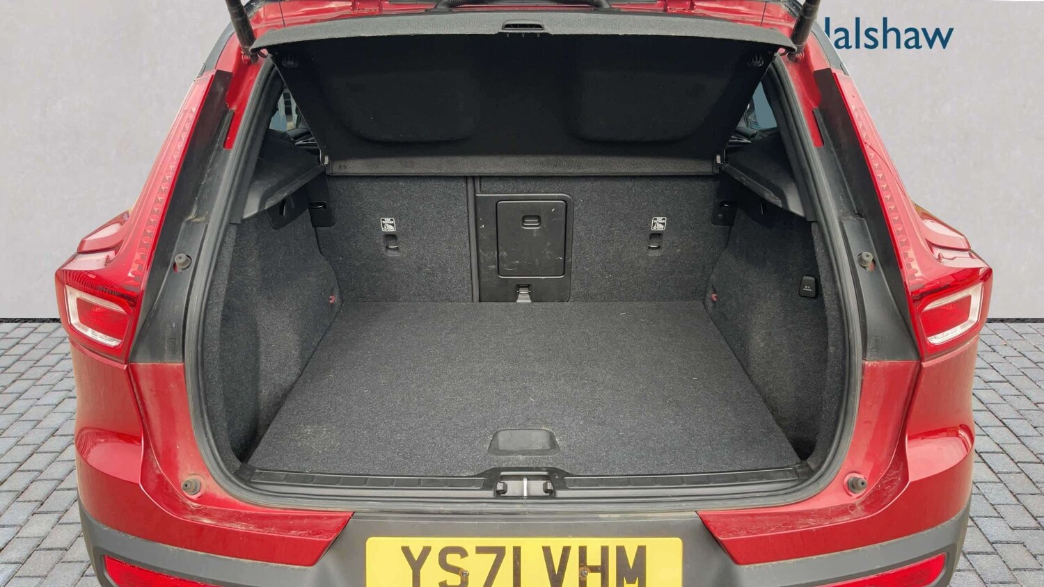 Used Volvo XC40 for sale - 77962841: Photo 7