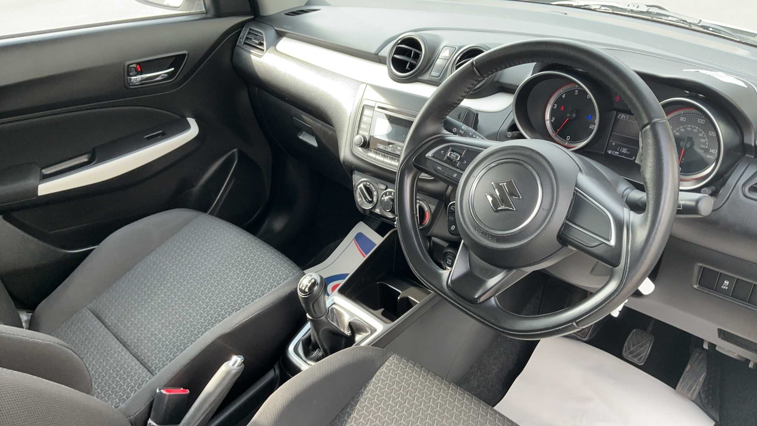 Used Suzuki Swift 2019 for sale - 77983289: Photo 8