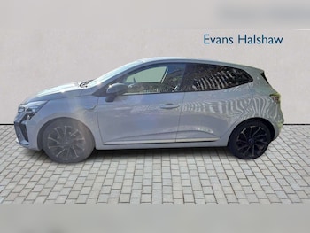 Used Renault Clio 2025 for sale - 79579608: Photo