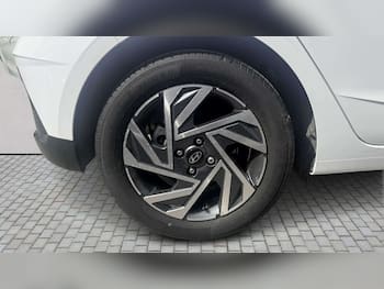Used Hyundai i20 2024 for sale - 79864250: Photo