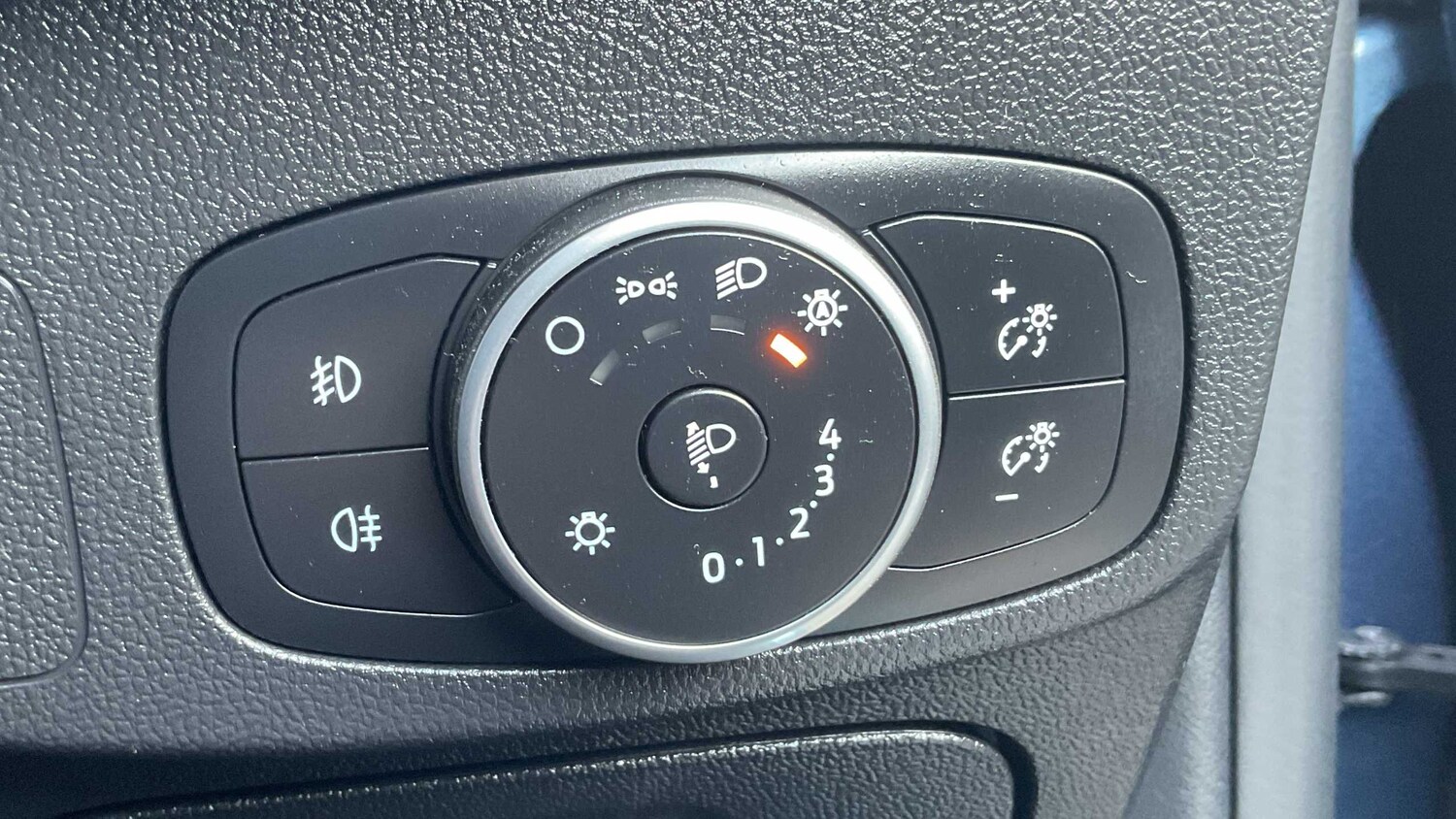 Used Ford Focus 2020 for sale - 78188089: Photo 21