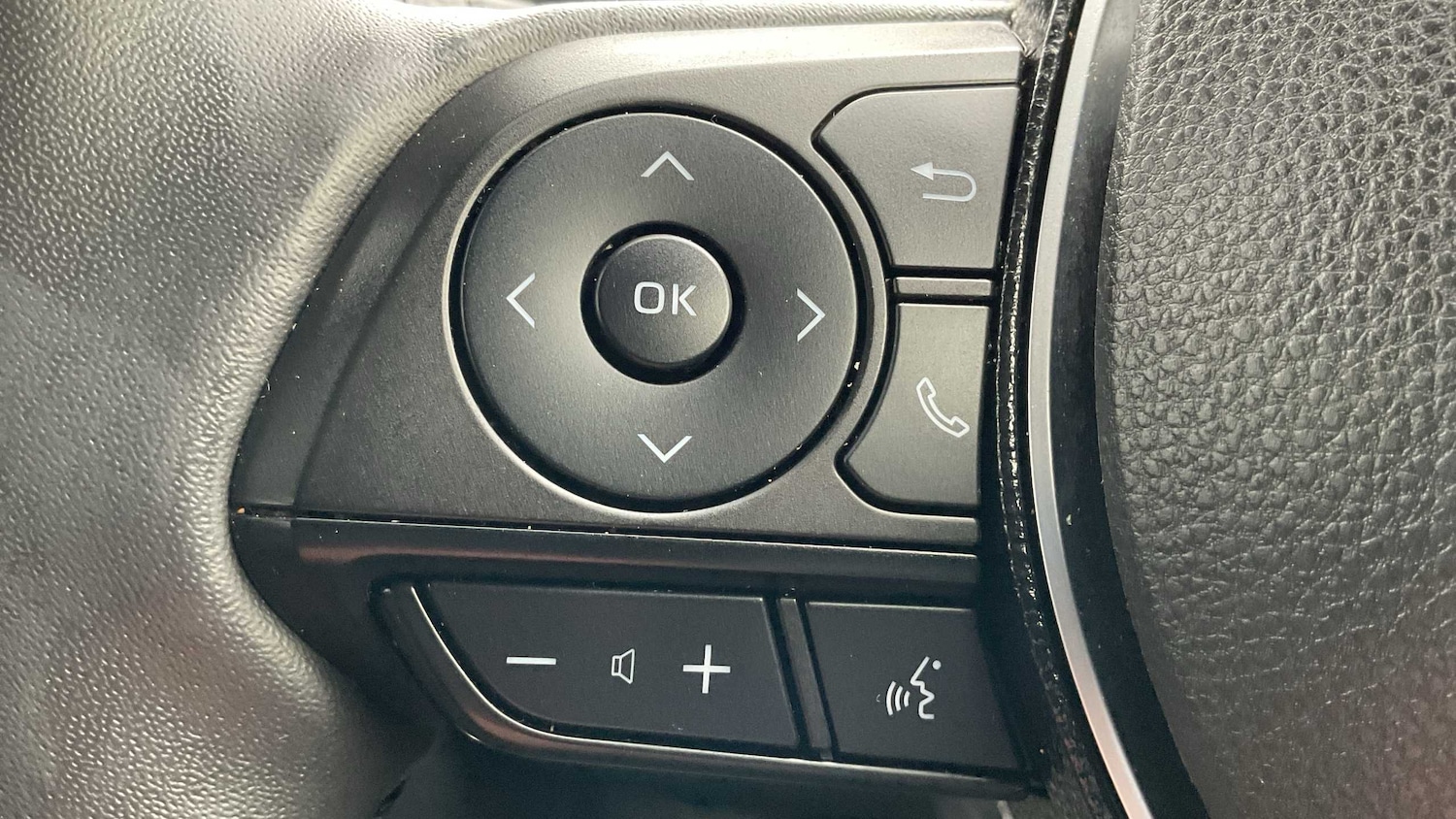 Used Toyota RAV4 2021 for sale - 78129669: Photo 15