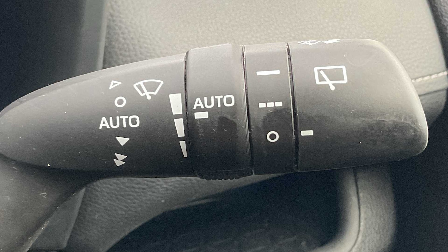 Used Toyota RAV4 2021 for sale - 78129669: Photo 18