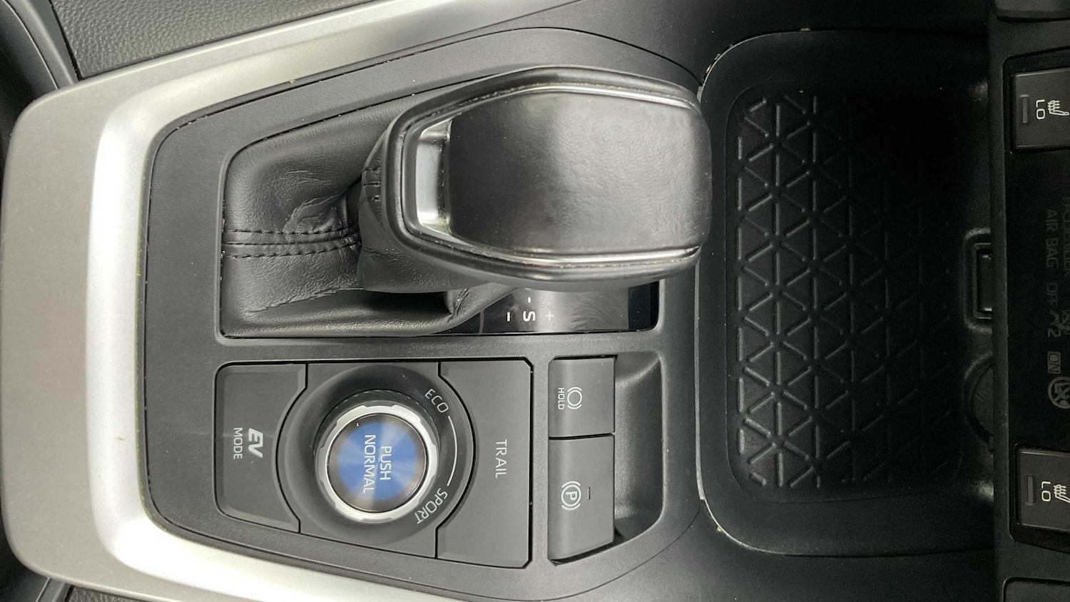 Used Toyota RAV4 2021 for sale - 78129669: Photo 24