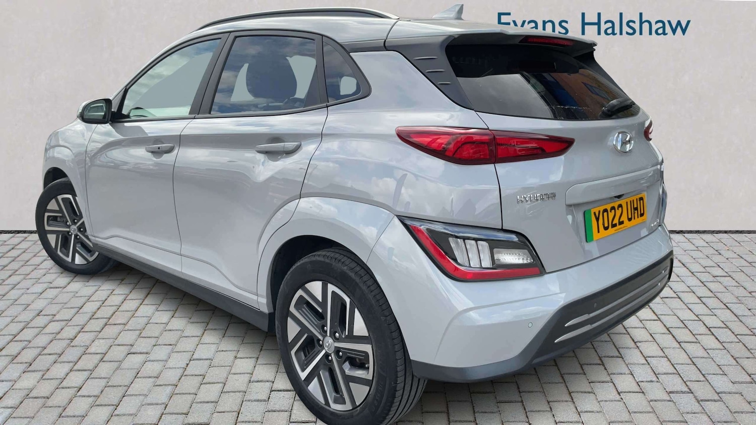 Used Hyundai KONA 2022 for sale - 78129563: Photo 2