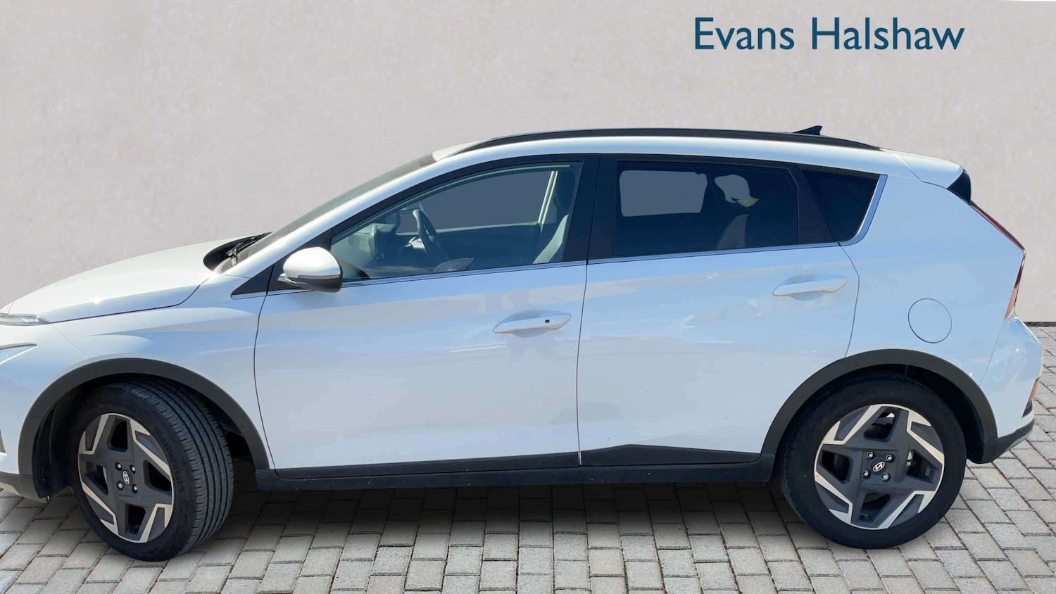 Used Hyundai BAYON for sale - 78118739: Photo 2