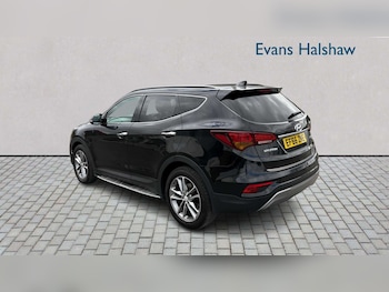 Used Hyundai Santa Fe 2016 for sale - 79364593: Photo