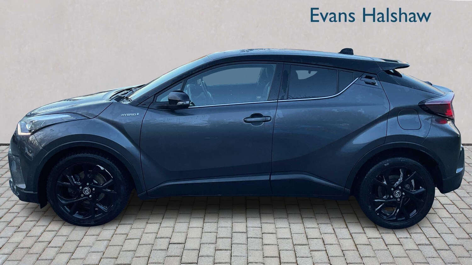 Used Toyota C-HR for sale - 77962840: Photo 3