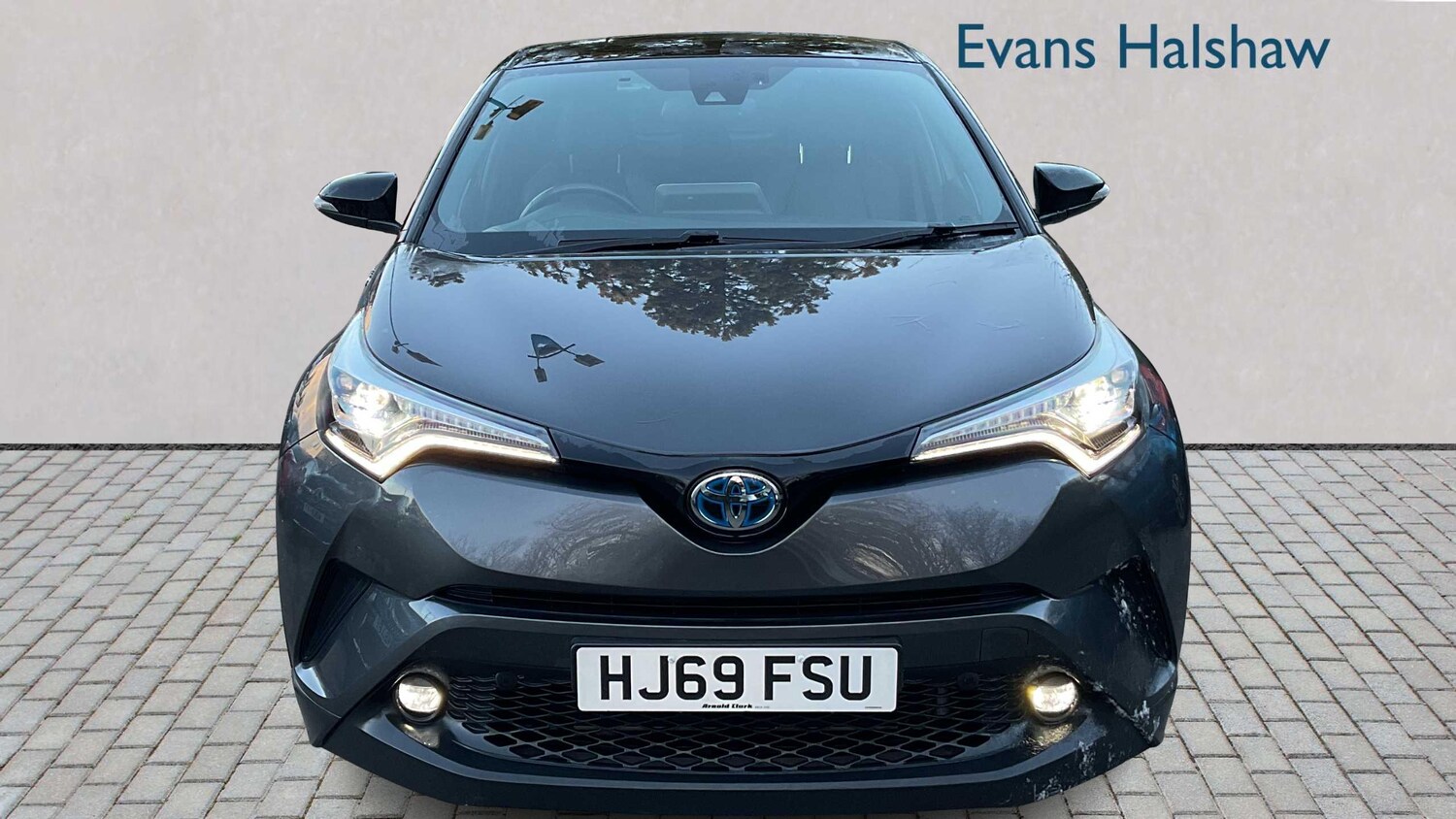 Used Toyota C-HR for sale - 77962840: Photo 4