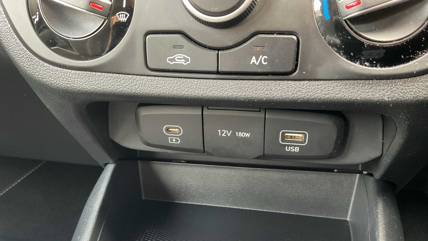 Used Hyundai i10 for sale - 77962810: Photo 15