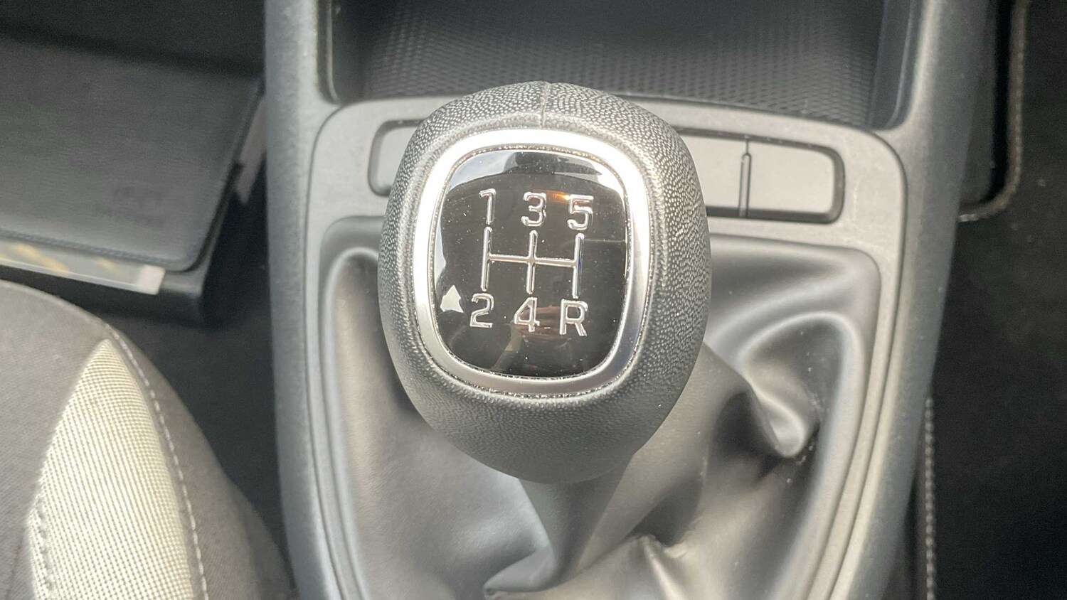 Used Hyundai i10 for sale - 77962810: Photo 17