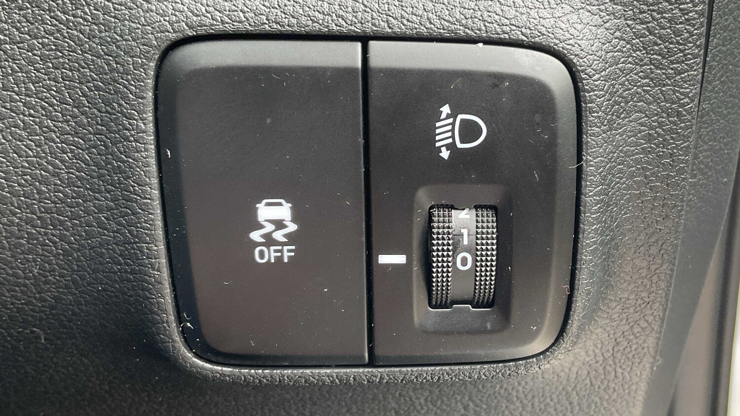 Used Hyundai i10 for sale - 77962810: Photo 21