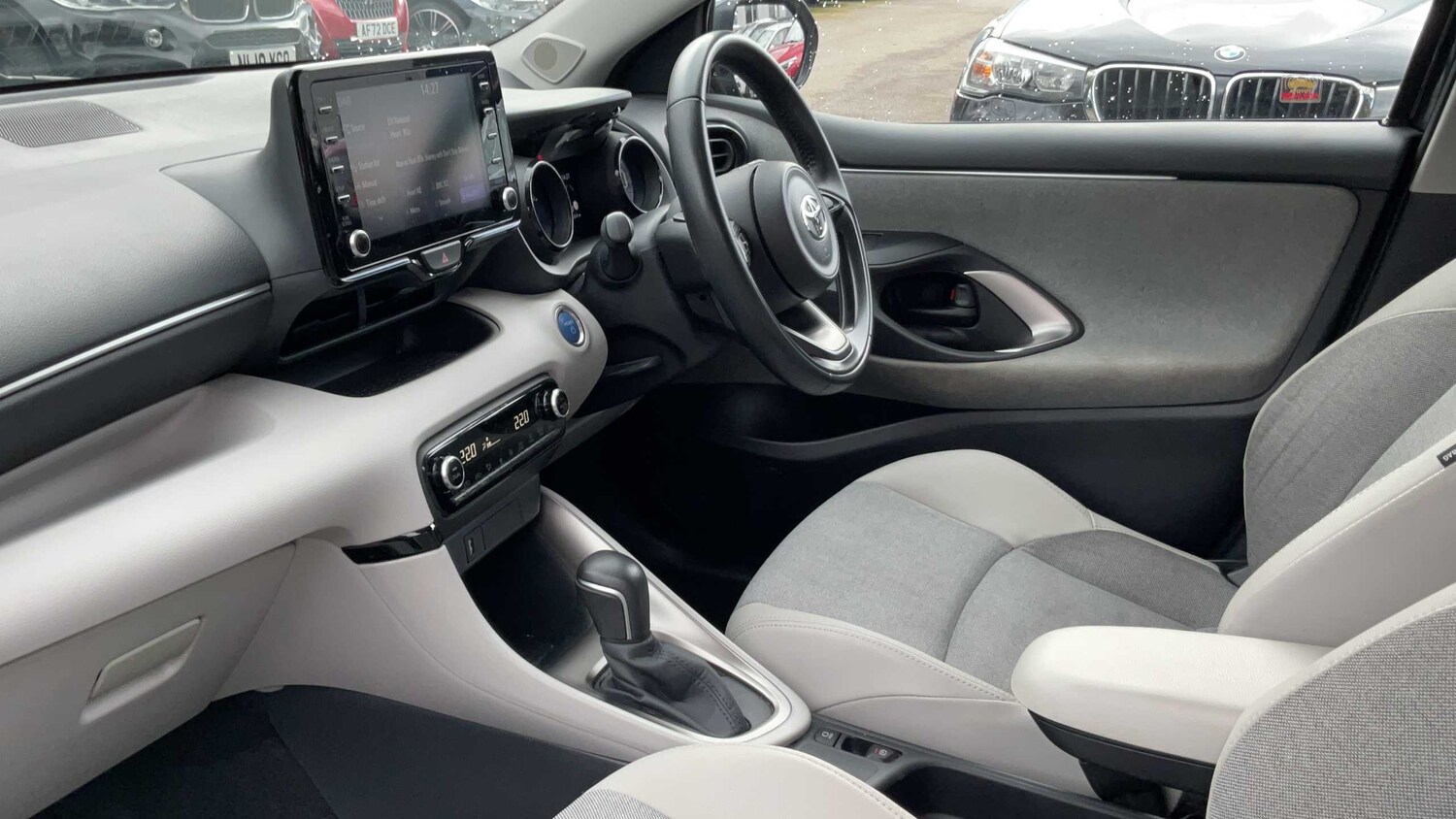 Used Toyota Yaris 2022 for sale - 77962752: Photo 13